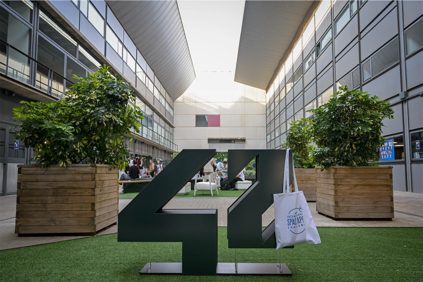 A moment of the NASA hackaton at 42, by Telefónica Foundation