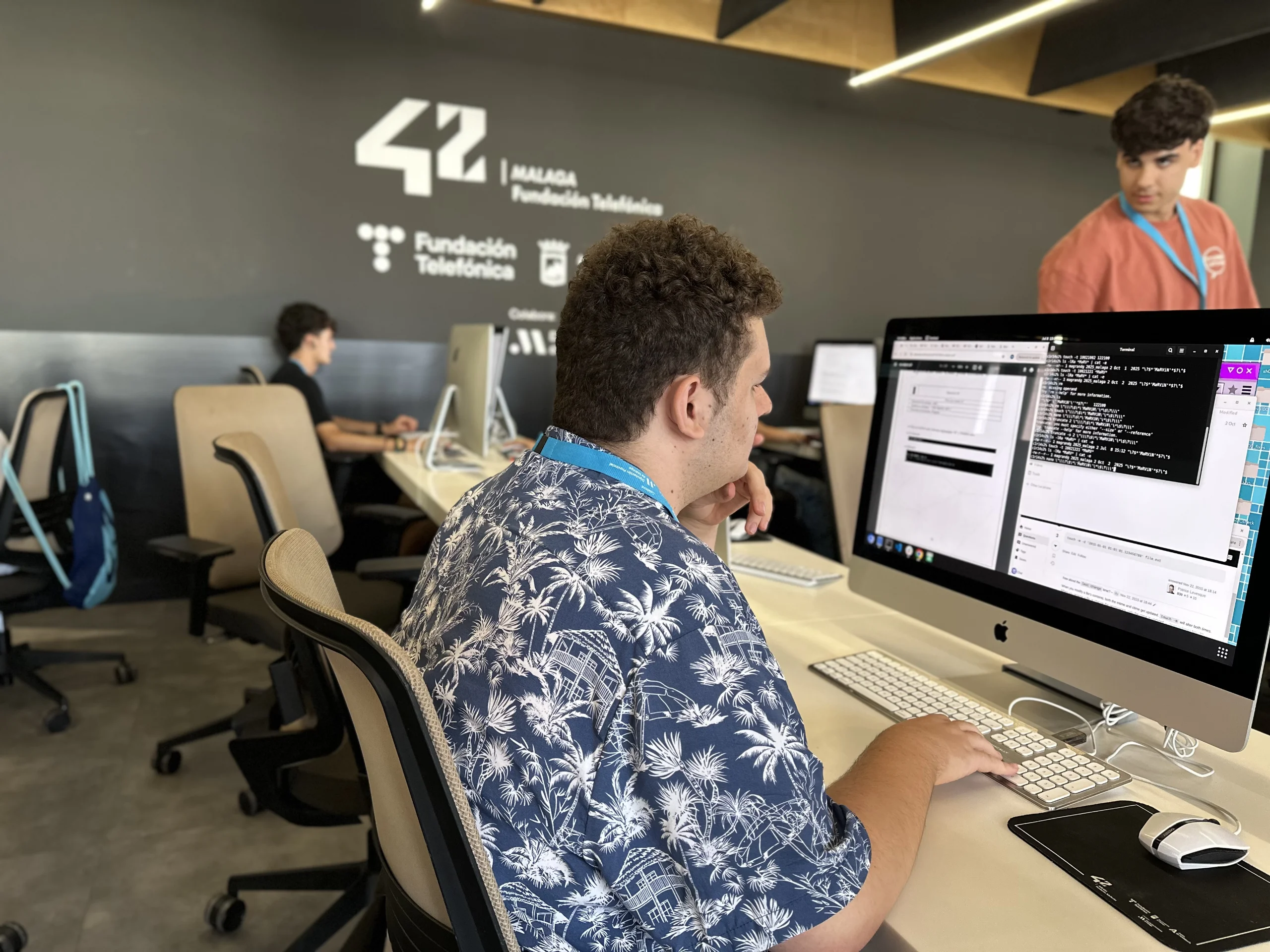 python-it Python: The Language Redefining IT Jobs in 2025