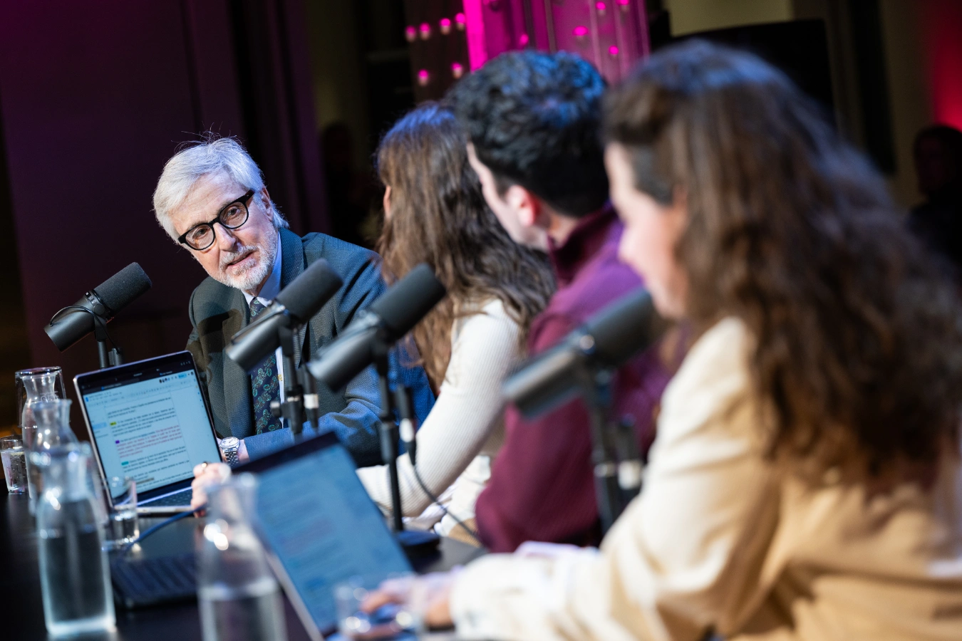 Enrique Goñi participates in WATIFTV. Image from a moment during the interview.