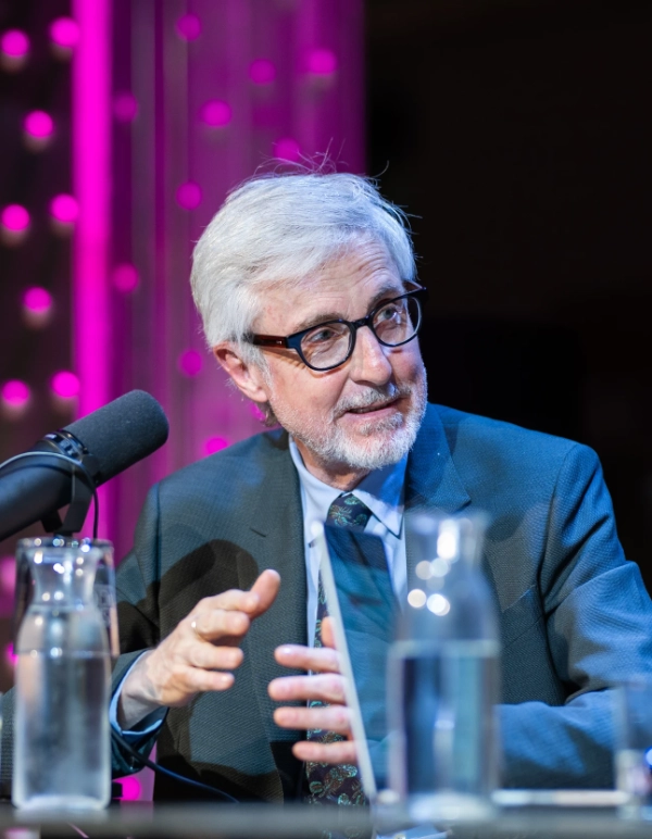 Enrique Goñi participates in WATIFTV. Image from a moment during the interview.