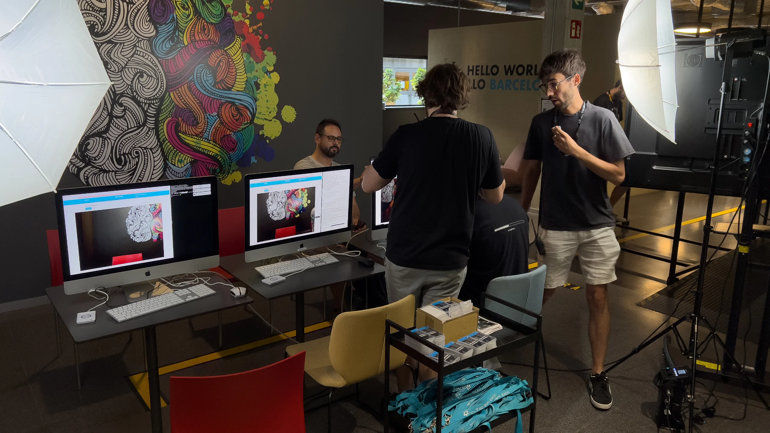 Two young people work together at the 42 campus in Barcelona.